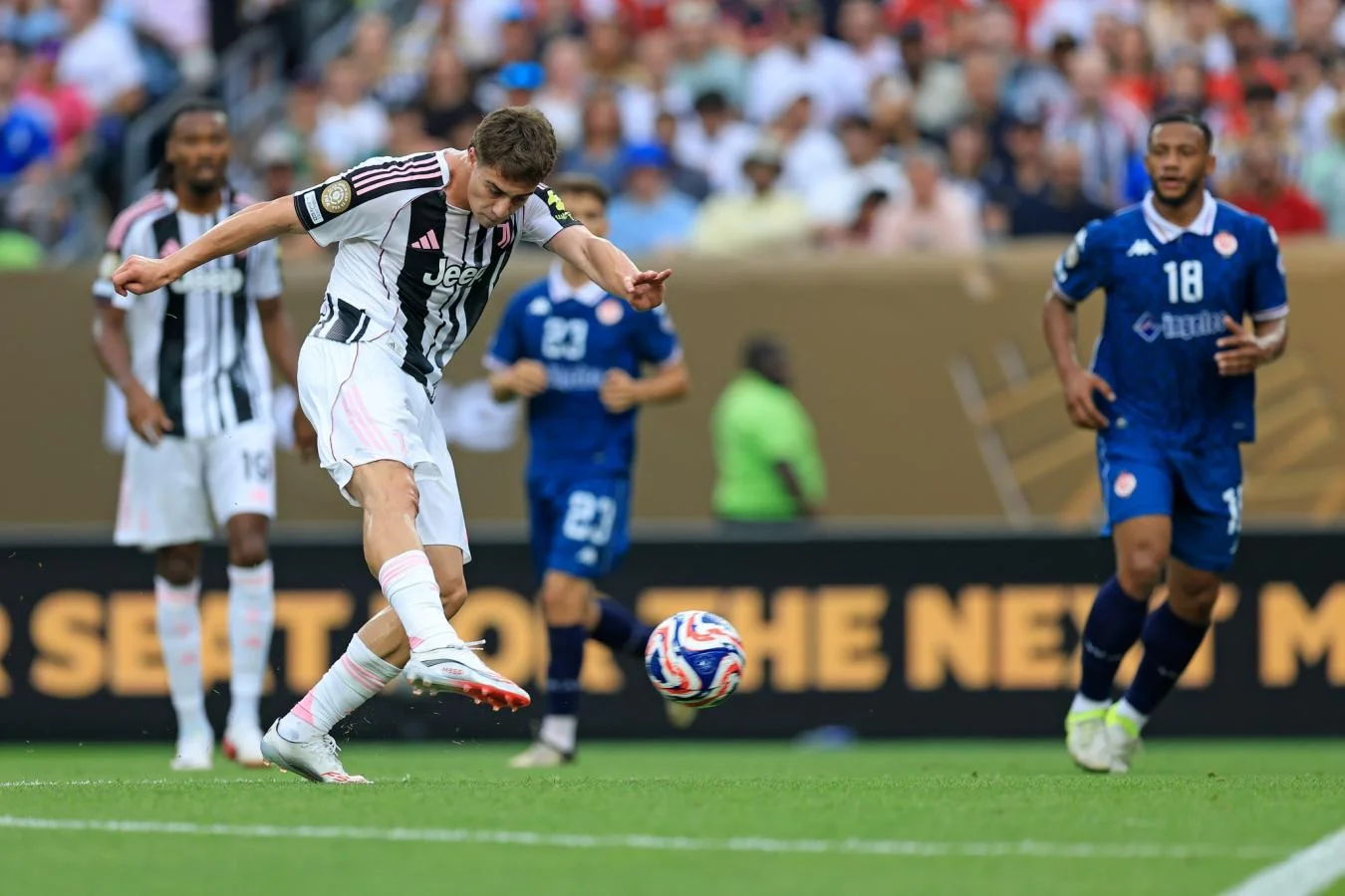 ม้าลาย ขอเอี่ยวลุ้นแชมป์